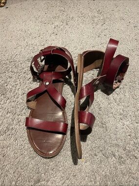 American Eagle Outfitters Burgundy Strappy Gladiator Sandals
